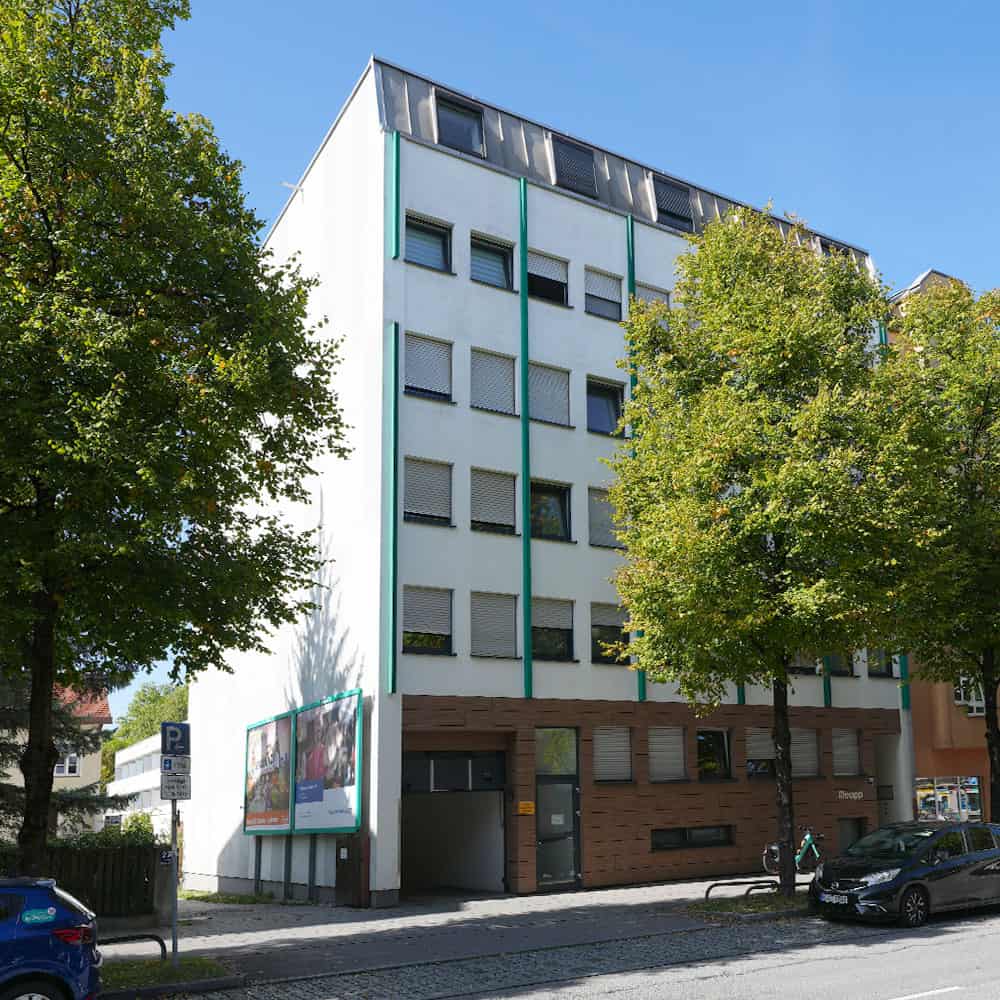 Knorrstraße 29, 80807 München